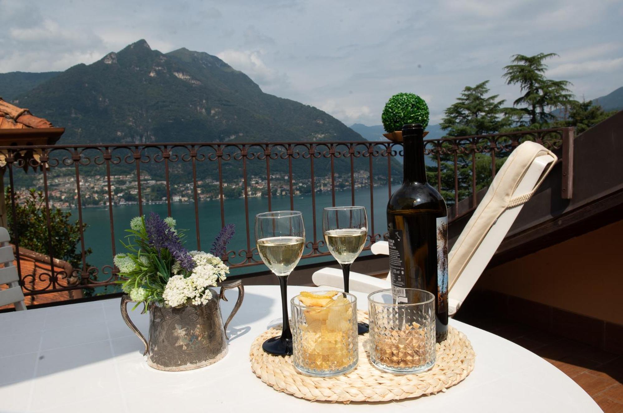 Appartamento "Bella Vista" Sul Lago Di Como Faggeto Lario Екстериор снимка